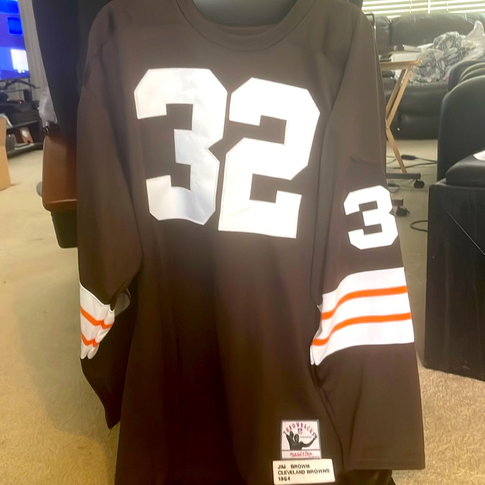 Vintage throw back * Cleveland Browns* Jim Brown #32 Jersey